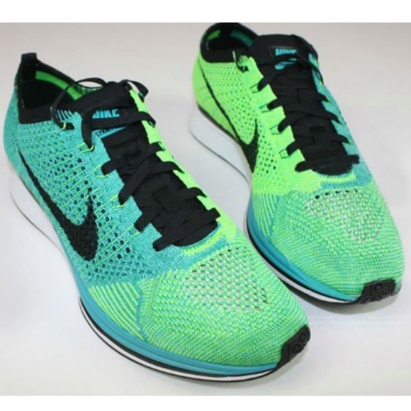 Nike Flyknit Racer Hyper Punch Unisex Running Shoe Sneaker​ - Picture 3 of 10